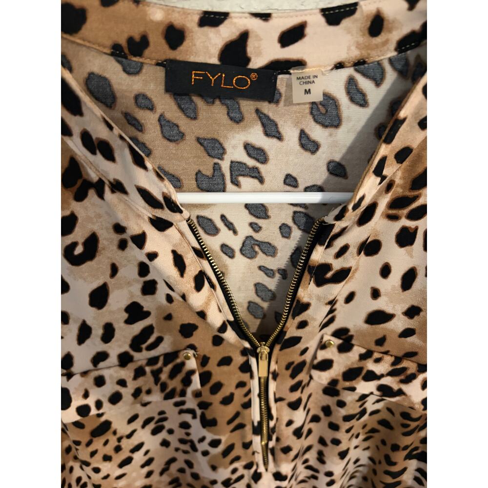 FYLO Leopard Print Zip Front Blouse Top Size Medium Animal Print 3/4 Sleeve - Picture 6 of 10